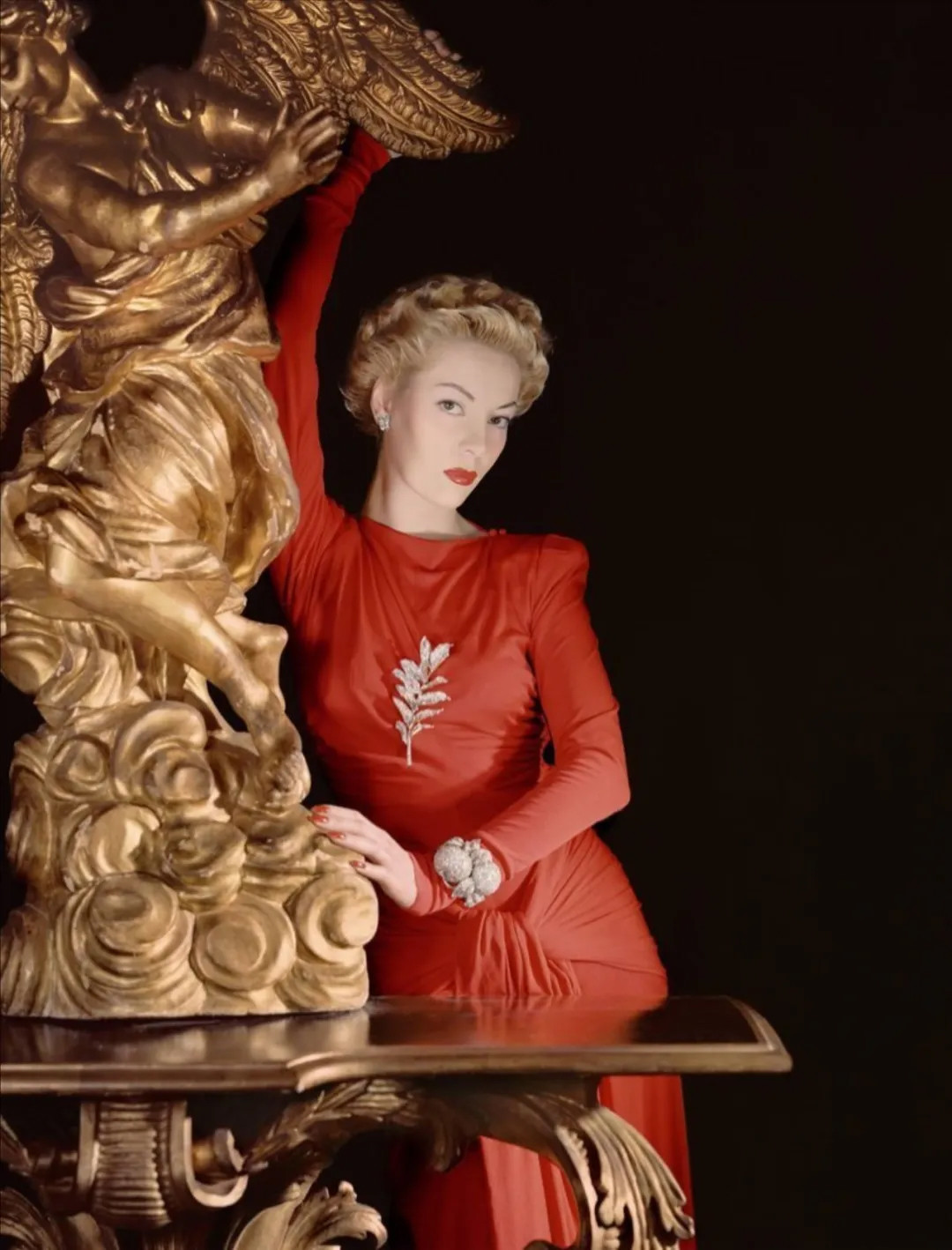 《霍斯特：传奇时尚摄影大师》北方首展登陆三里屯太古里，来欣赏他镜头下永不过时的优雅！