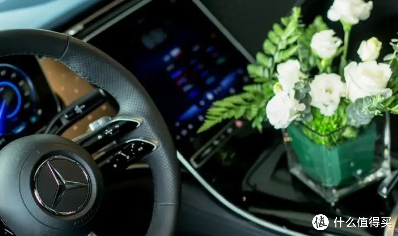 低调炫车：感恩与分享的艺术